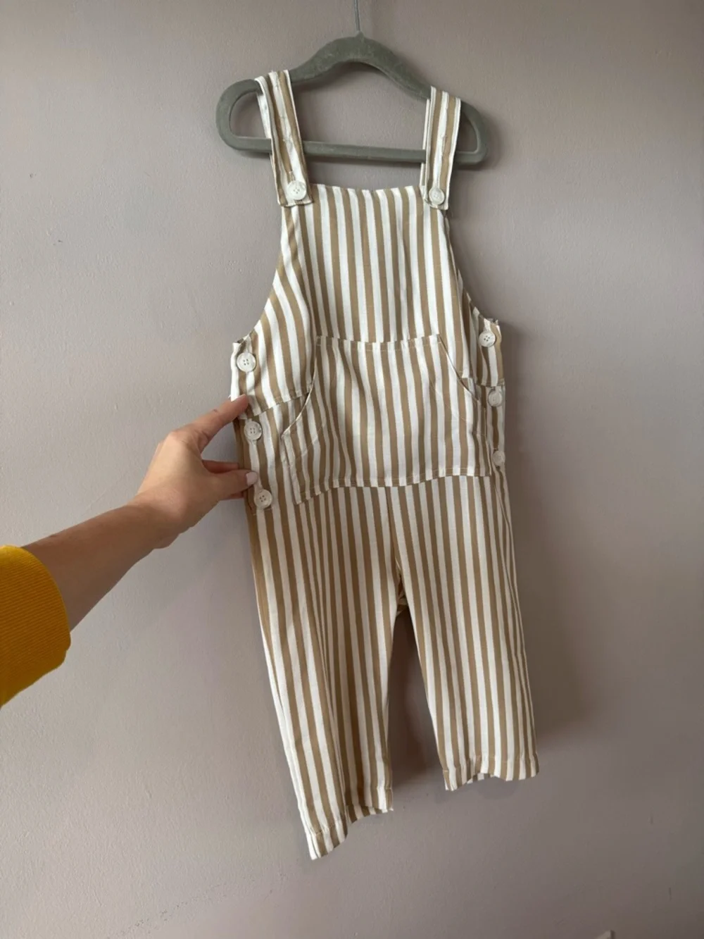 Show Me Your Mumu Mini Striped Ivory and Beige Jumpsuit Overalls Size 4T‎